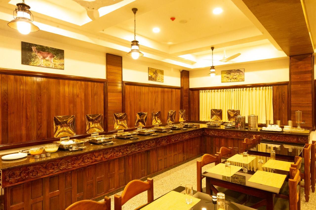 Hotel Guruvayur Darshan Bagian luar foto