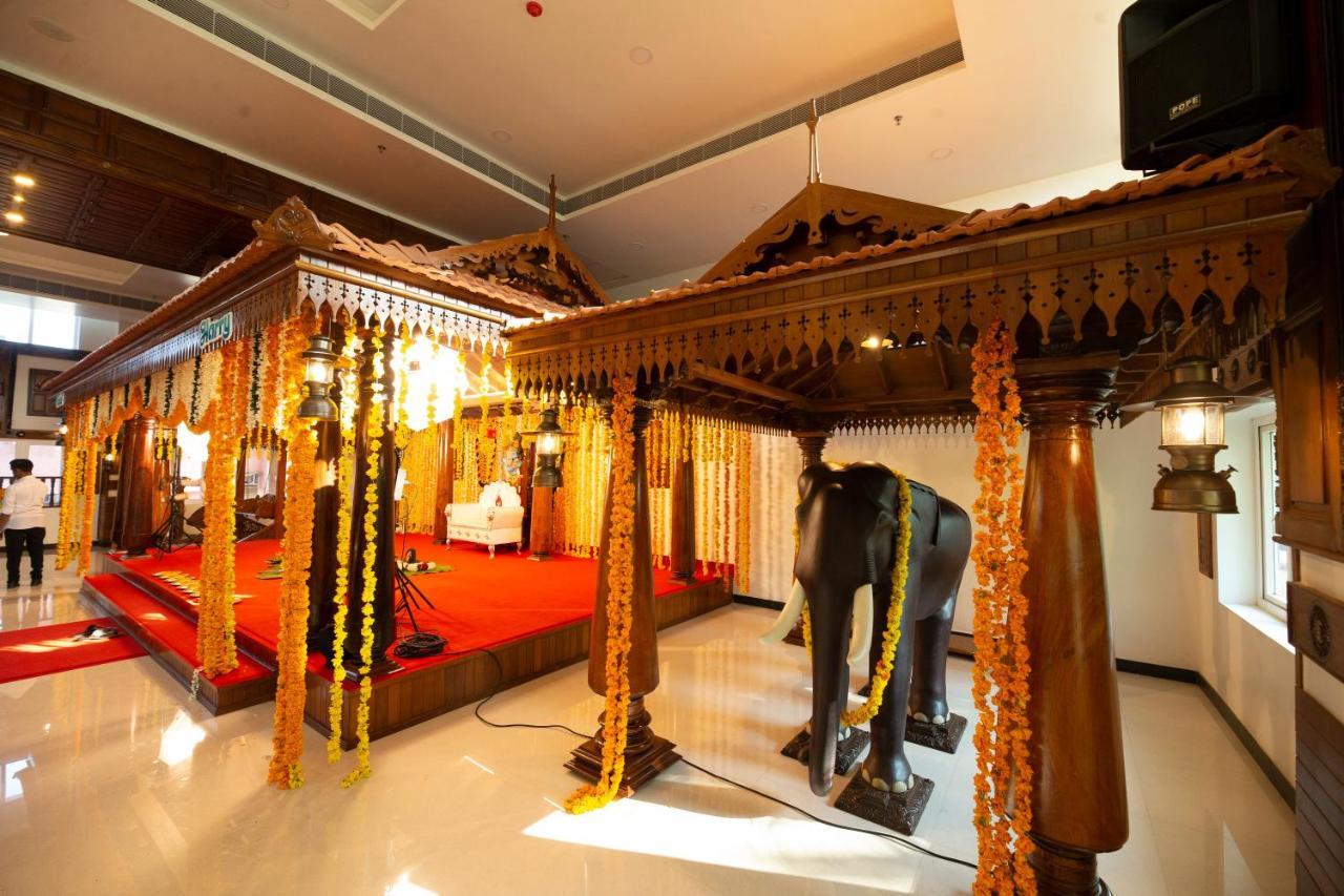 Hotel Guruvayur Darshan Bagian luar foto