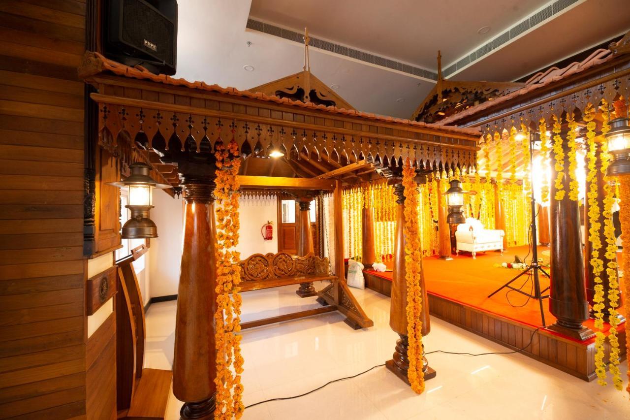 Hotel Guruvayur Darshan Bagian luar foto
