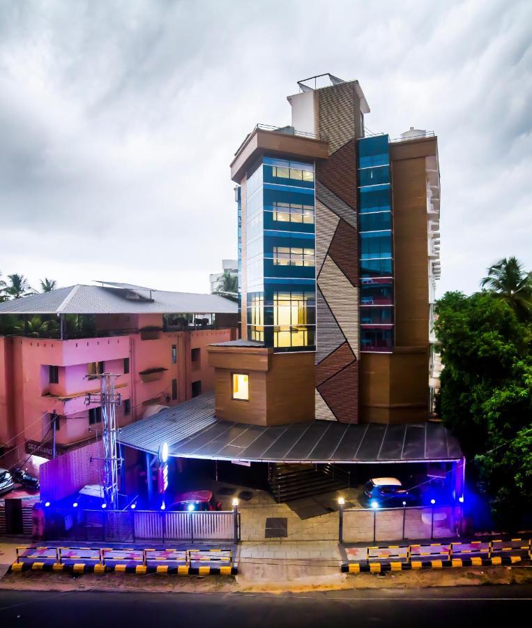 Hotel Guruvayur Darshan Bagian luar foto