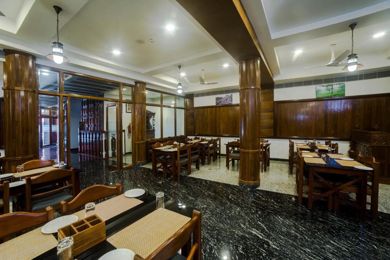Hotel Guruvayur Darshan Bagian luar foto