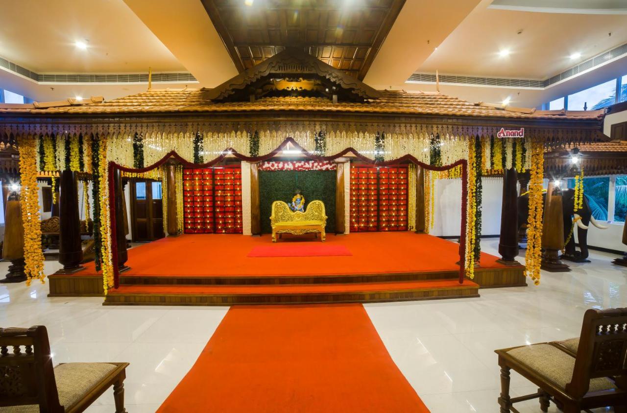 Hotel Guruvayur Darshan Bagian luar foto