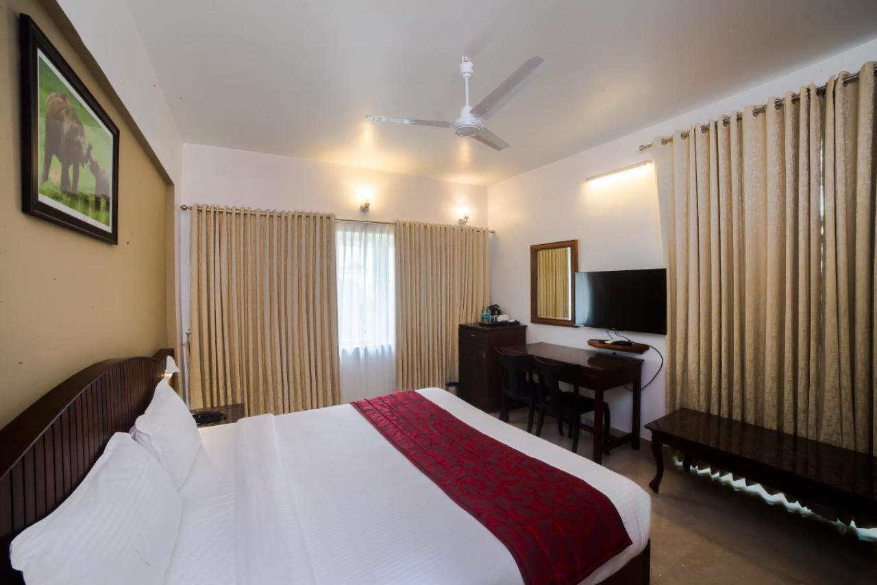 Hotel Guruvayur Darshan Bagian luar foto