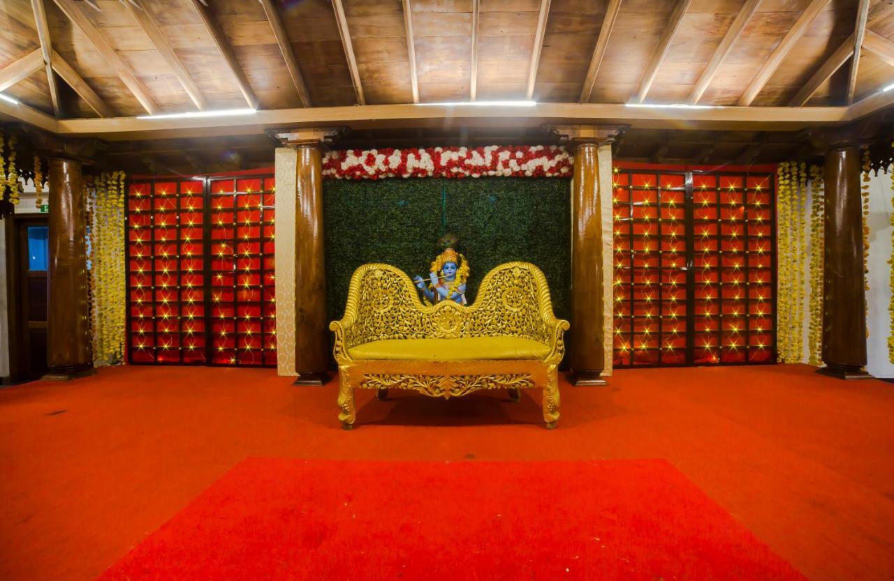 Hotel Guruvayur Darshan Bagian luar foto