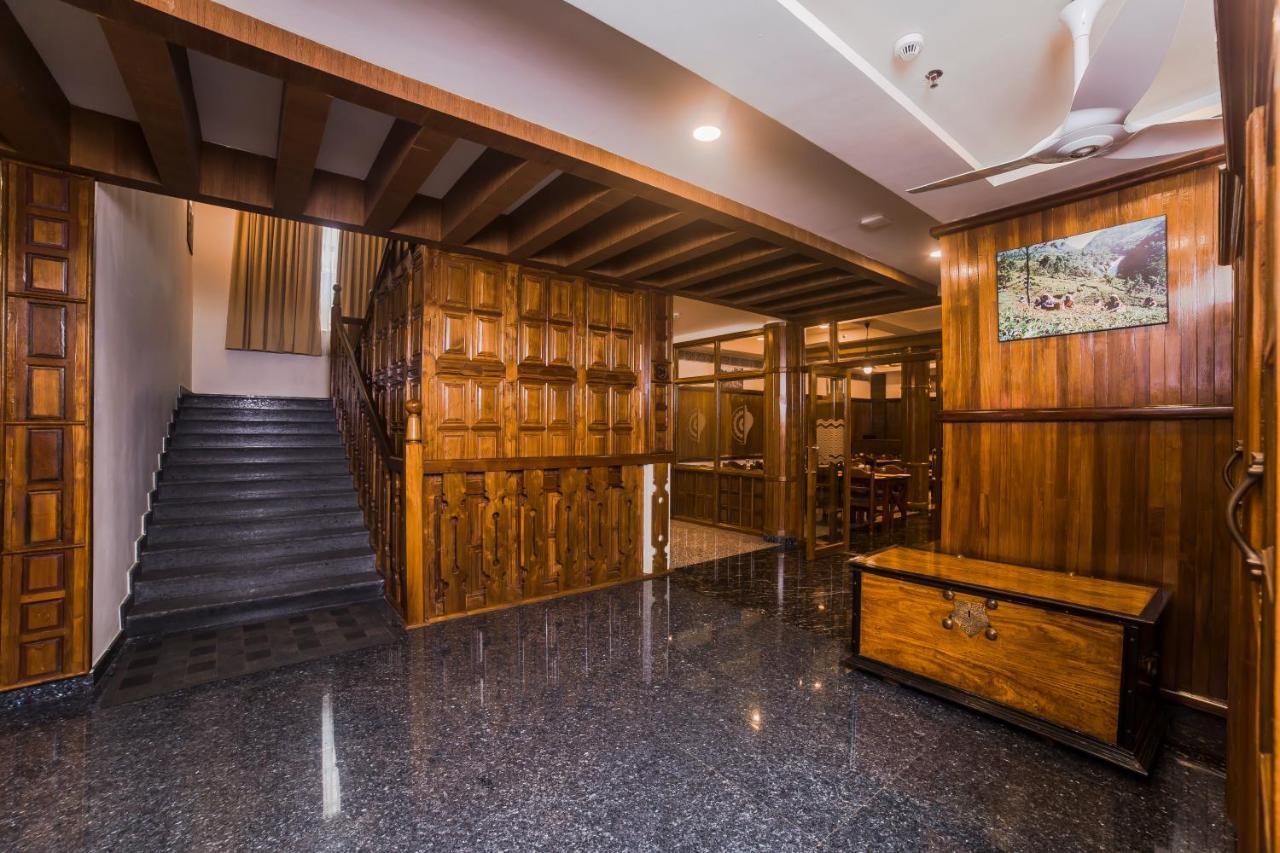 Hotel Guruvayur Darshan Bagian luar foto