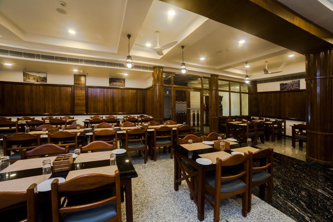 Hotel Guruvayur Darshan Bagian luar foto