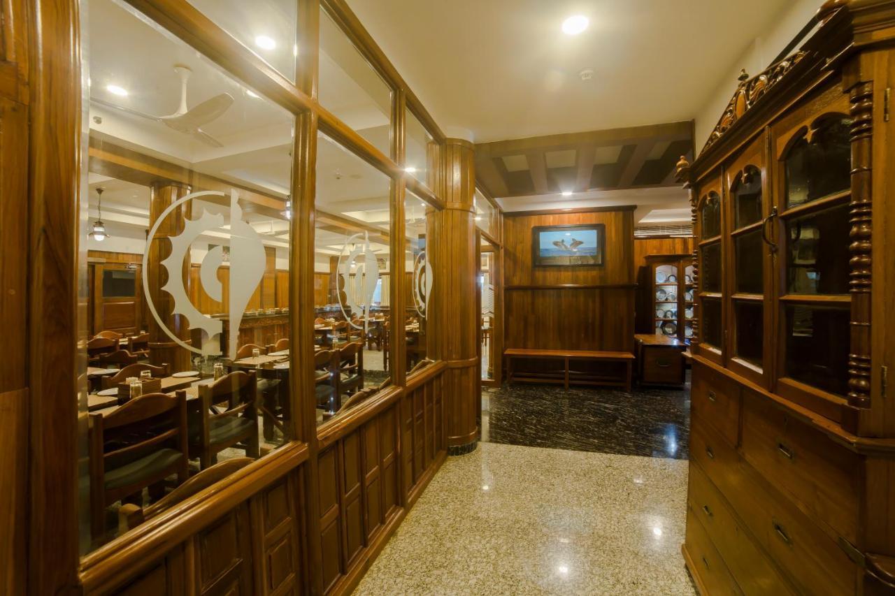 Hotel Guruvayur Darshan Bagian luar foto