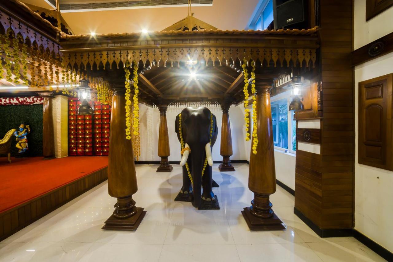 Hotel Guruvayur Darshan Bagian luar foto