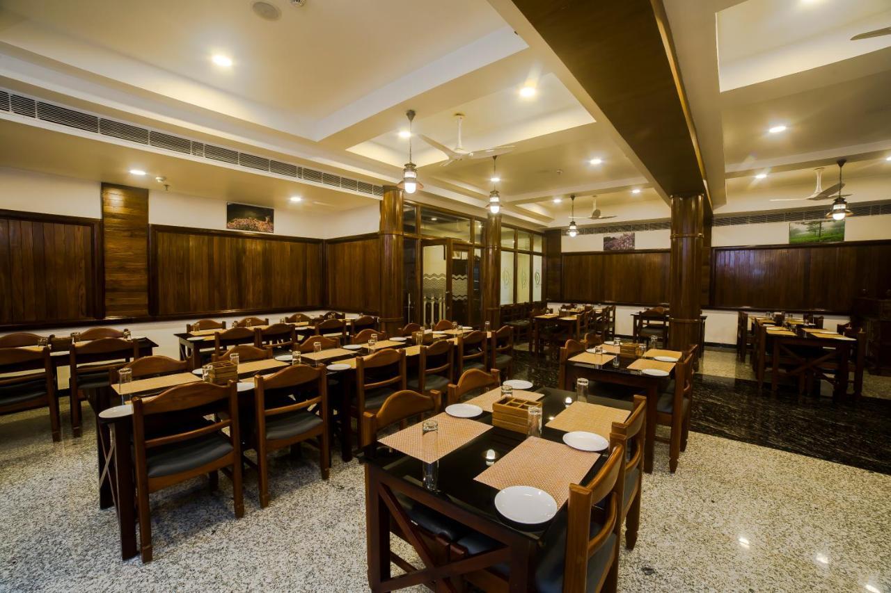 Hotel Guruvayur Darshan Bagian luar foto